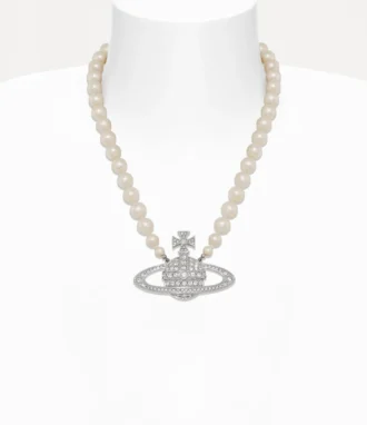 Man. Bas Relief Pearl Necklace