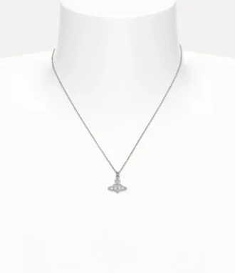 Noella Pendant Necklace